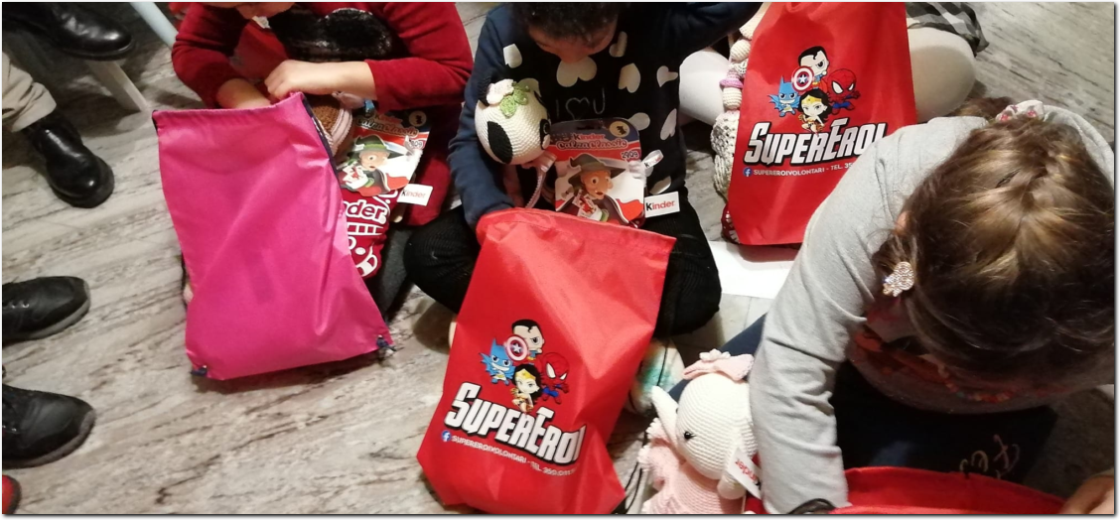 Natale con i Supereroi 2024